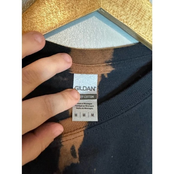 Gildan Black Bleach Short Sleeve T-Shirt - Size Medium - Picture 2 of 3